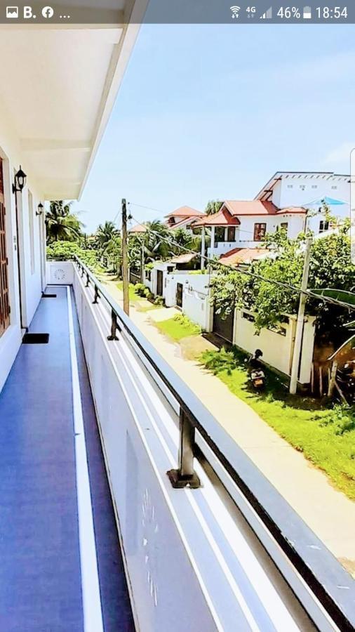 Jasmine Apartments Negombo Buitenkant foto