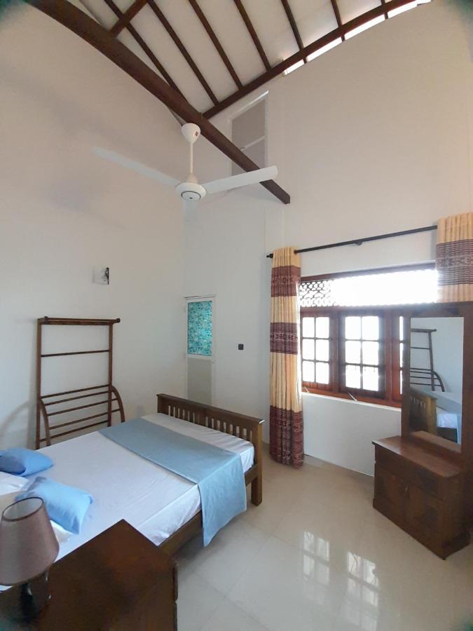 Jasmine Apartments Negombo Buitenkant foto